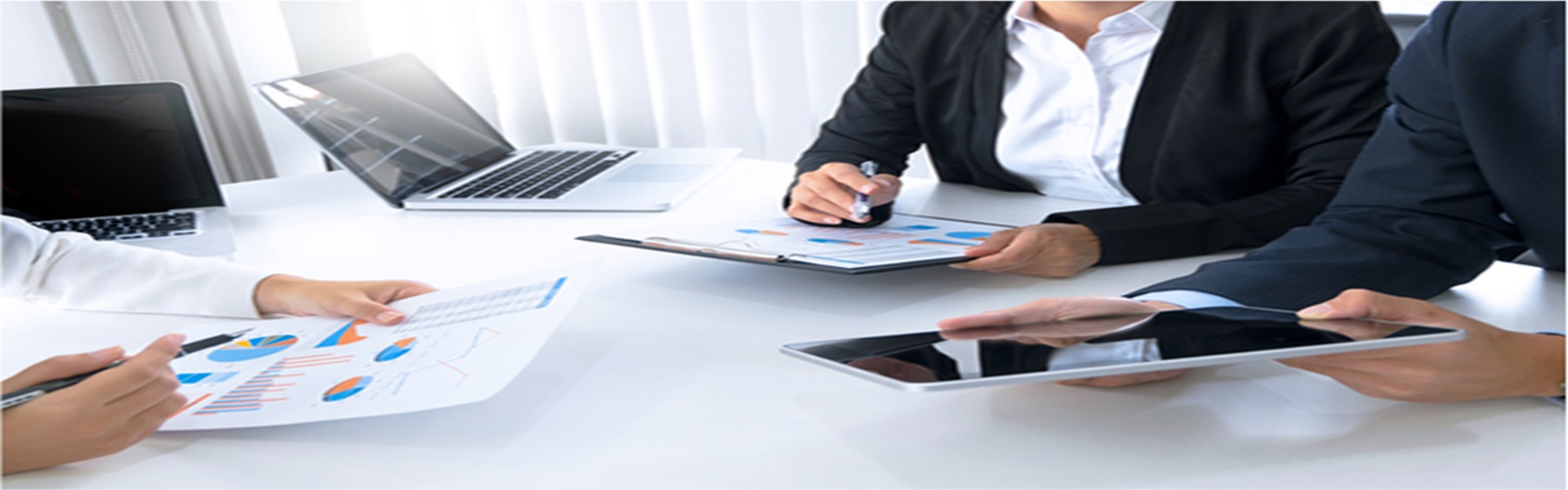Pragya Equities office environment